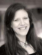 Photo of Linda Kouvaras